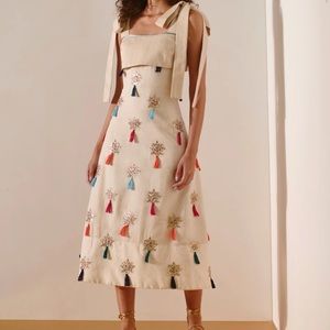 Gorgeous unique dress✨